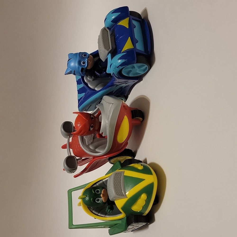 PJ Masks set of 3 vehicles with characters